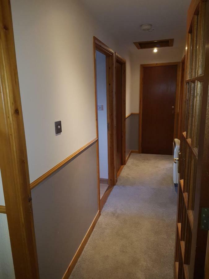 No 52 - Apartment With Lounge And Dining Area - No Kitchen Ullapool Bagian luar foto